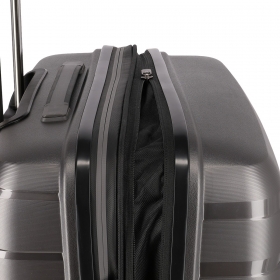 Střední skořepinový kufr na kolečkách s expandérem 80 l TSA Travelite