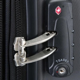Střední cestovní kufr na 4 kolečkách TSA 80 l Travelite City 73048